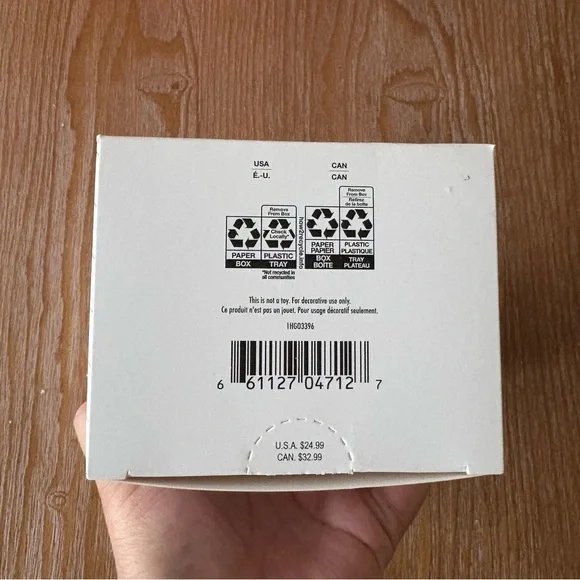 NIB Hallmark Signature City Scene Series 2024 - Picture 4 of 7